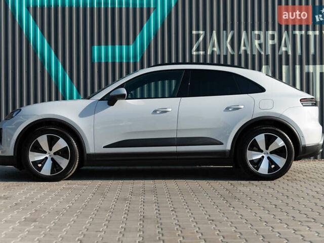 Серый Порше Масан, объемом двигателя 0 л и пробегом 1 тыс. км за 104000 $, фото 18 на Automoto.ua