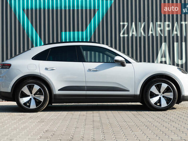 Серый Порше Масан, объемом двигателя 0 л и пробегом 1 тыс. км за 104000 $, фото 15 на Automoto.ua