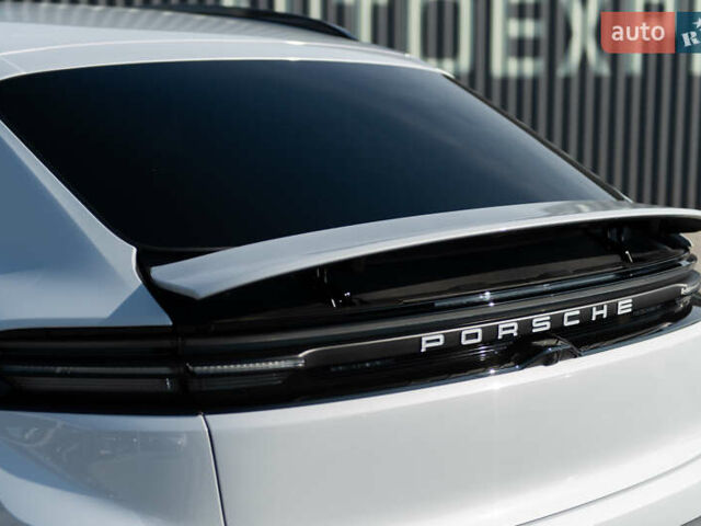 Серый Порше Масан, объемом двигателя 0 л и пробегом 1 тыс. км за 104000 $, фото 10 на Automoto.ua