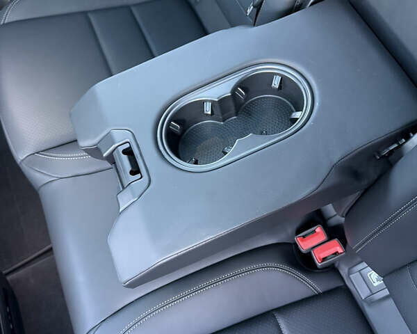 Серый Порше Масан, объемом двигателя 0 л и пробегом 15 тыс. км за 130546 $, фото 30 на Automoto.ua