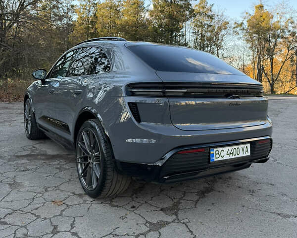 Серый Порше Масан, объемом двигателя 0 л и пробегом 15 тыс. км за 130546 $, фото 5 на Automoto.ua