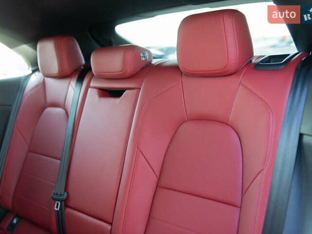 Серый Порше Масан, объемом двигателя 0 л и пробегом 1 тыс. км за 104000 $, фото 34 на Automoto.ua