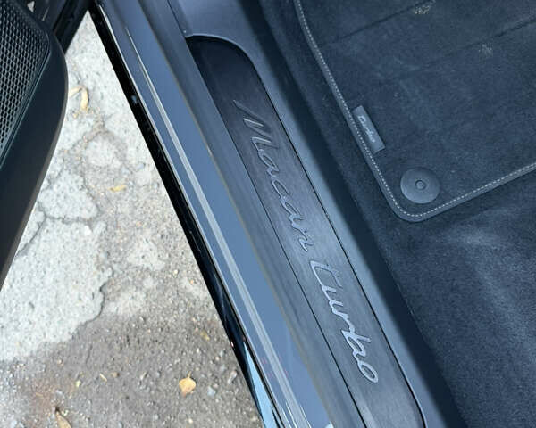 Серый Порше Масан, объемом двигателя 0 л и пробегом 15 тыс. км за 130546 $, фото 22 на Automoto.ua