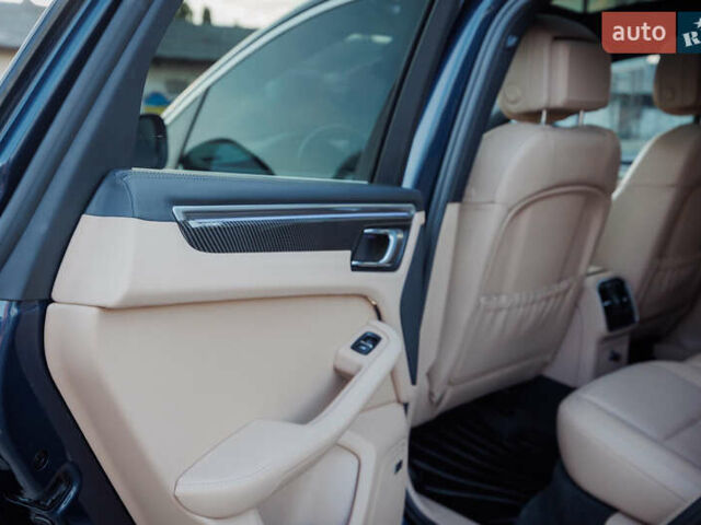 Синий Порше Масан, объемом двигателя 3.6 л и пробегом 123 тыс. км за 31900 $, фото 70 на Automoto.ua