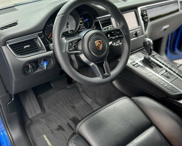 Синий Порше Масан, объемом двигателя 2.97 л и пробегом 145 тыс. км за 35400 $, фото 15 на Automoto.ua