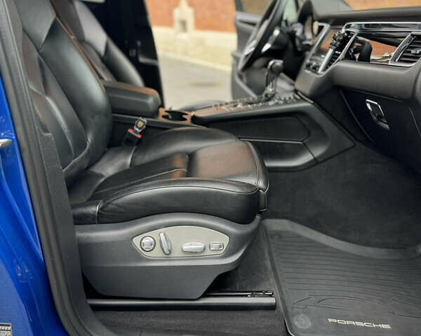 Синий Порше Масан, объемом двигателя 2.97 л и пробегом 145 тыс. км за 35400 $, фото 17 на Automoto.ua