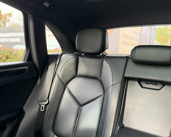 Порше Масан 2015 у Львові на Automoto.ua Синій Порше Масан, об'ємом двигуна 3 л та пробігом 147 тис. км за 32950 $, фото 24 на Automoto.ua