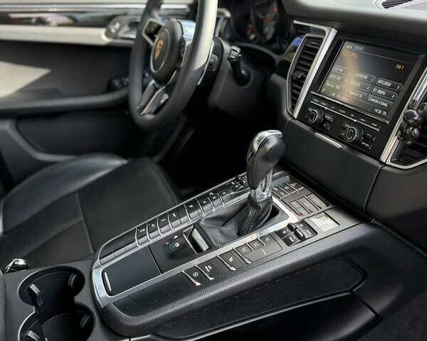 Порше Масан 2015 у Львові на Automoto.ua Синій Порше Масан, об'ємом двигуна 3 л та пробігом 147 тис. км за 32950 $, фото 18 на Automoto.ua