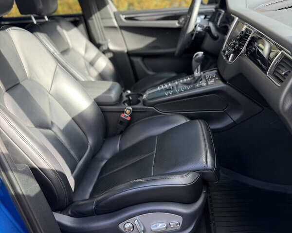 Порше Масан 2015 у Львові на Automoto.ua Синій Порше Масан, об'ємом двигуна 3 л та пробігом 147 тис. км за 32950 $, фото 15 на Automoto.ua