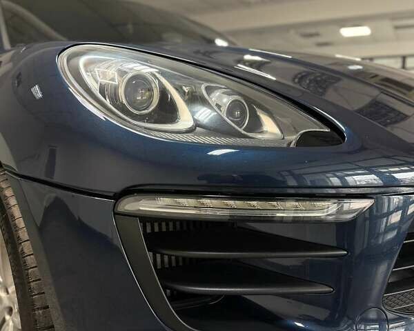 Синий Порше Масан, объемом двигателя 3 л и пробегом 123 тыс. км за 23700 $, фото 2 на Automoto.ua