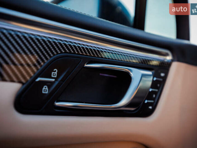 Синий Порше Масан, объемом двигателя 3.6 л и пробегом 123 тыс. км за 31900 $, фото 34 на Automoto.ua