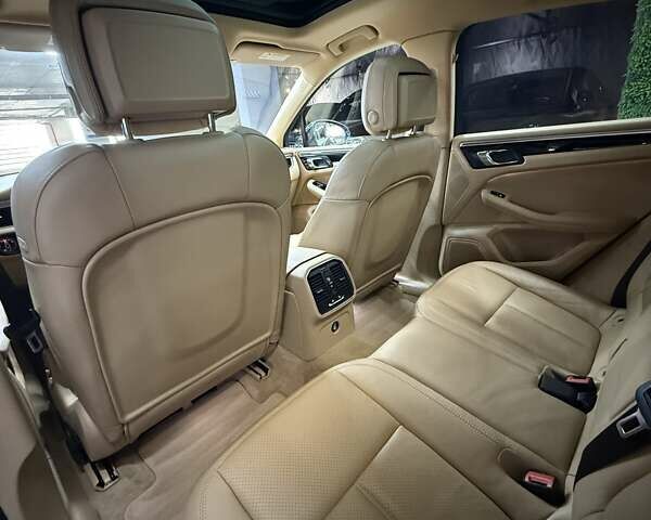 Синий Порше Масан, объемом двигателя 2.97 л и пробегом 110 тыс. км за 36500 $, фото 31 на Automoto.ua