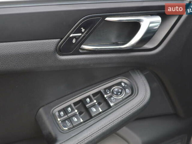 Синій Порше Масан, об'ємом двигуна 1.98 л та пробігом 76 тис. км за 35500 $, фото 28 на Automoto.ua