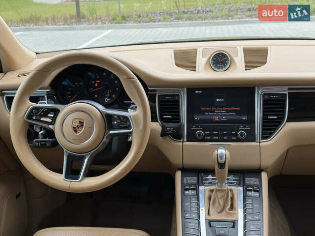 Синий Порше Масан, объемом двигателя 1.98 л и пробегом 119 тыс. км за 28300 $, фото 11 на Automoto.ua
