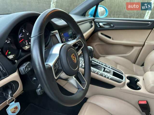 Порше Масан 2018 у Одесі на Automoto.ua Синій Порше Масан, об'ємом двигуна 1.98 л та пробігом 54 тис. км за 48900 $, фото 27 на Automoto.ua