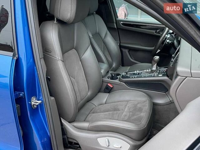 Синий Порше Масан, объемом двигателя 2 л и пробегом 109 тыс. км за 29500 $, фото 9 на Automoto.ua