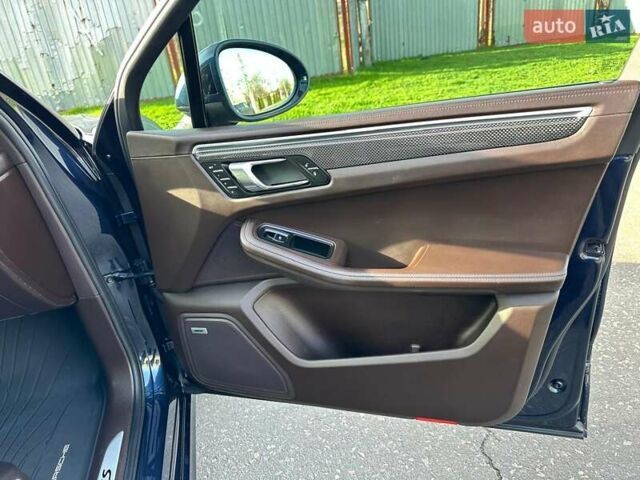 Синий Порше Масан, объемом двигателя 3 л и пробегом 95 тыс. км за 46000 $, фото 17 на Automoto.ua