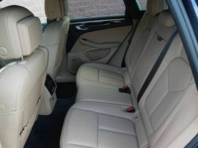 Синий Порше Масан, объемом двигателя 3 л и пробегом 44 тыс. км за 19400 $, фото 9 на Automoto.ua