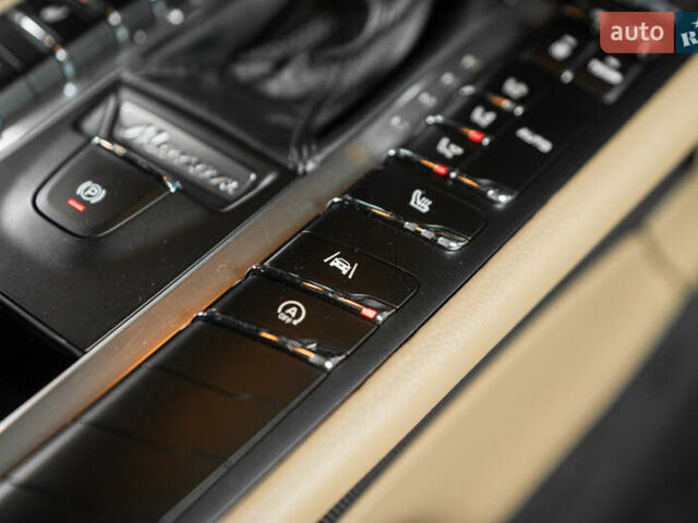 Синий Порше Масан, объемом двигателя 1.98 л и пробегом 75 тыс. км за 43500 $, фото 28 на Automoto.ua