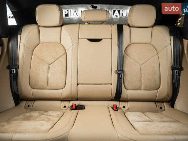 Синий Порше Масан, объемом двигателя 1.98 л и пробегом 75 тыс. км за 43500 $, фото 53 на Automoto.ua