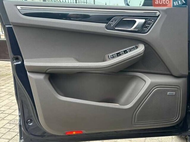 Синий Порше Масан, объемом двигателя 2 л и пробегом 92 тыс. км за 39500 $, фото 8 на Automoto.ua