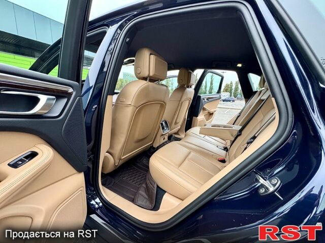 Синий Порше Масан, объемом двигателя 2 л и пробегом 36 тыс. км за 59900 $, фото 3 на Automoto.ua
