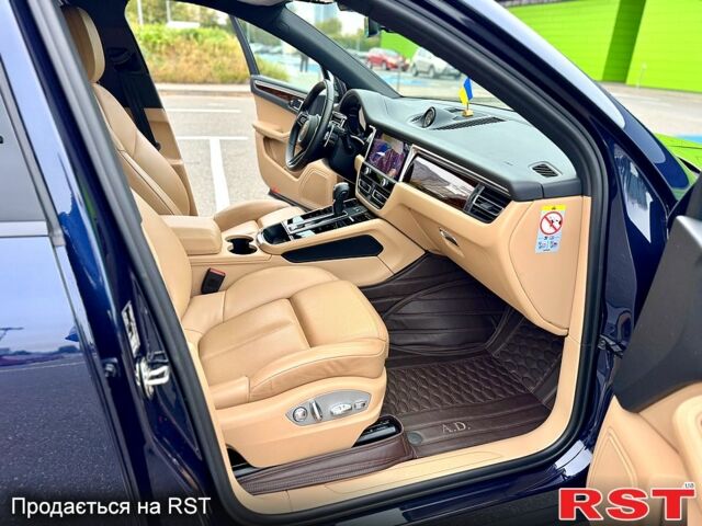 Синий Порше Масан, объемом двигателя 2 л и пробегом 36 тыс. км за 59900 $, фото 4 на Automoto.ua