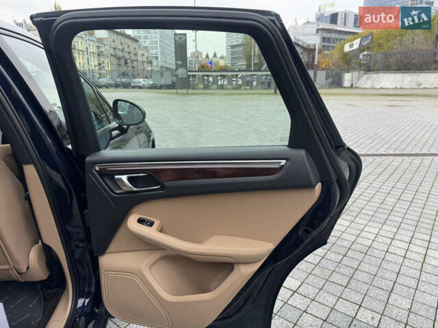 Синий Порше Масан, объемом двигателя 1.98 л и пробегом 37 тыс. км за 61900 $, фото 27 на Automoto.ua