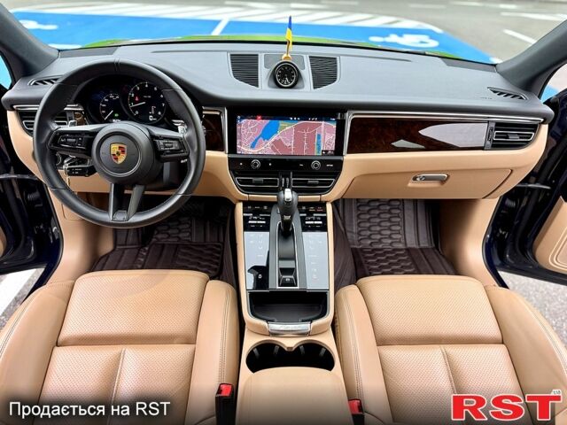 Синий Порше Масан, объемом двигателя 2 л и пробегом 36 тыс. км за 59900 $, фото 5 на Automoto.ua