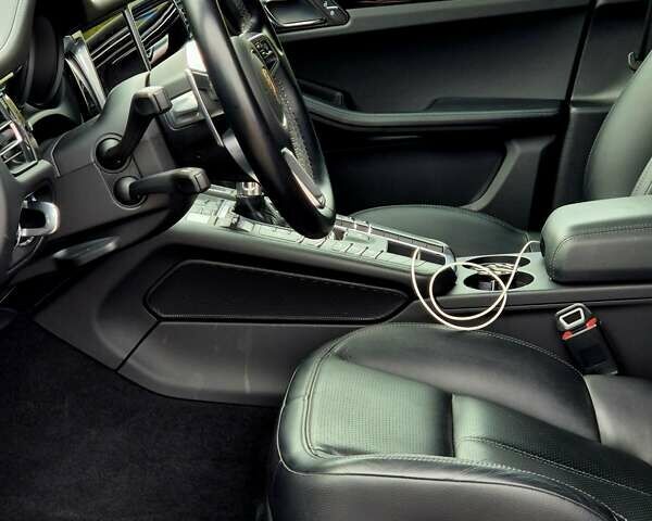 Синій Порше Масан, об'ємом двигуна 1.98 л та пробігом 53 тис. км за 52000 $, фото 18 на Automoto.ua