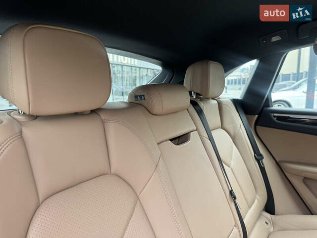 Синий Порше Масан, объемом двигателя 1.98 л и пробегом 37 тыс. км за 61900 $, фото 29 на Automoto.ua