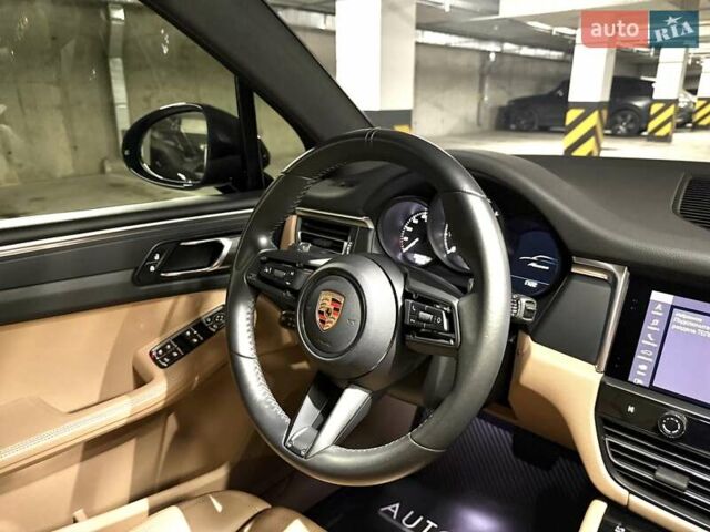 Синий Порше Масан, объемом двигателя 1.98 л и пробегом 23 тыс. км за 59000 $, фото 40 на Automoto.ua