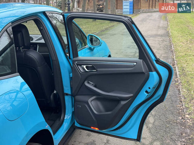 Синий Порше Масан, объемом двигателя 2 л и пробегом 28 тыс. км за 72700 $, фото 22 на Automoto.ua