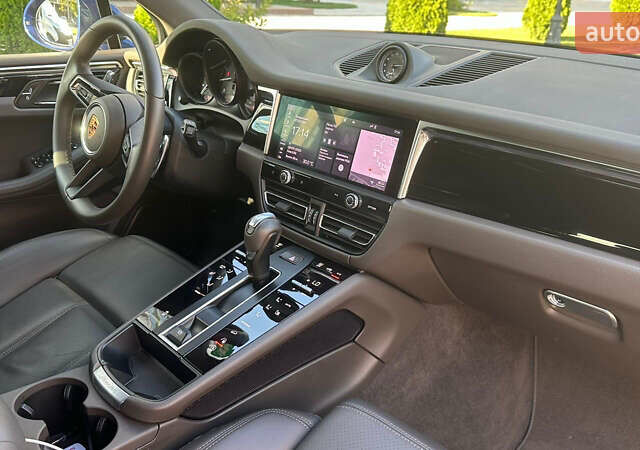Синий Порше Масан, объемом двигателя 1.98 л и пробегом 37 тыс. км за 56000 $, фото 29 на Automoto.ua