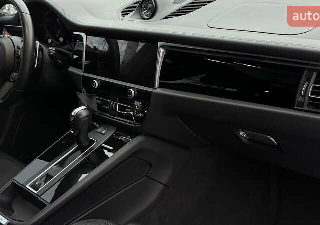 Синій Порше Масан, об'ємом двигуна 2 л та пробігом 36 тис. км за 57000 $, фото 20 на Automoto.ua