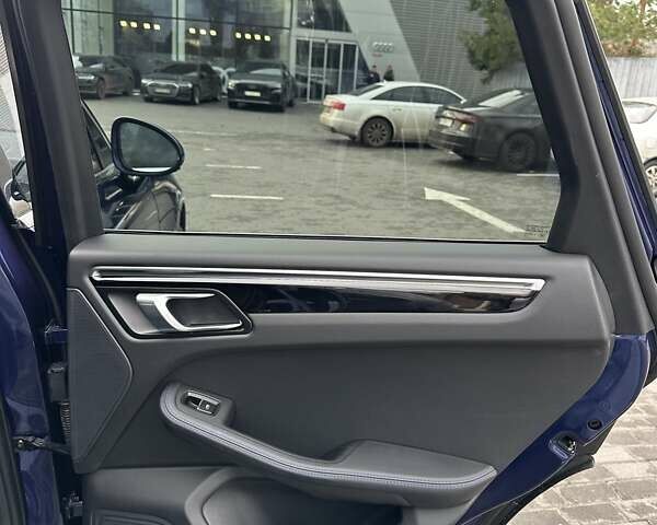 Синий Порше Масан, объемом двигателя 2.89 л и пробегом 20 тыс. км за 77900 $, фото 30 на Automoto.ua