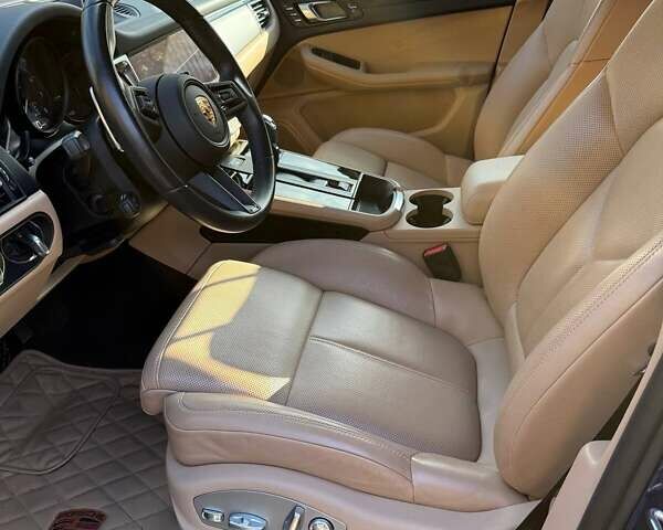 Порше Масан 2023 в Полтаве на Automoto.ua Синий Порше Масан, объемом двигателя 1.98 л и пробегом 49 тыс. км за 63000 $, фото 18 на Automoto.ua