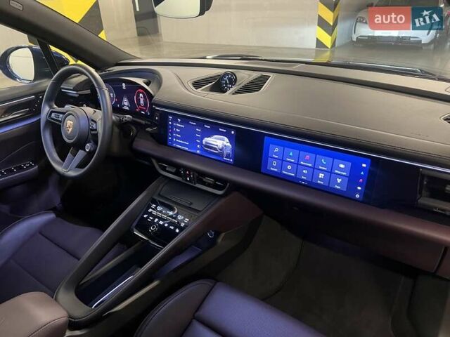 Порше Масан 2024 у Києві на Automoto.ua Синій Порше Масан, об'ємом двигуна 0 л та пробігом 5 тис. км за 114414 $, фото 47 на Automoto.ua