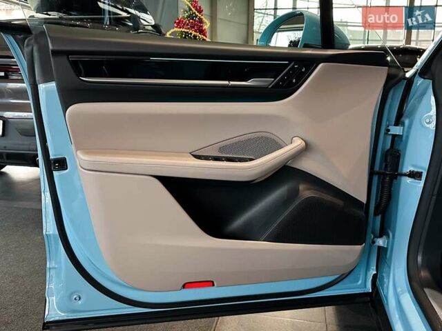 Синий Порше Масан, объемом двигателя 0 л и пробегом 8 тыс. км за 89000 $, фото 11 на Automoto.ua