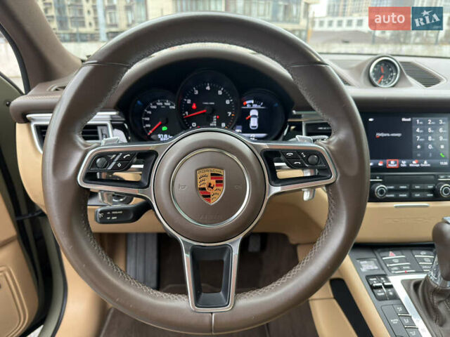 Зеленый Порше Масан, объемом двигателя 1.98 л и пробегом 97 тыс. км за 40500 $, фото 11 на Automoto.ua