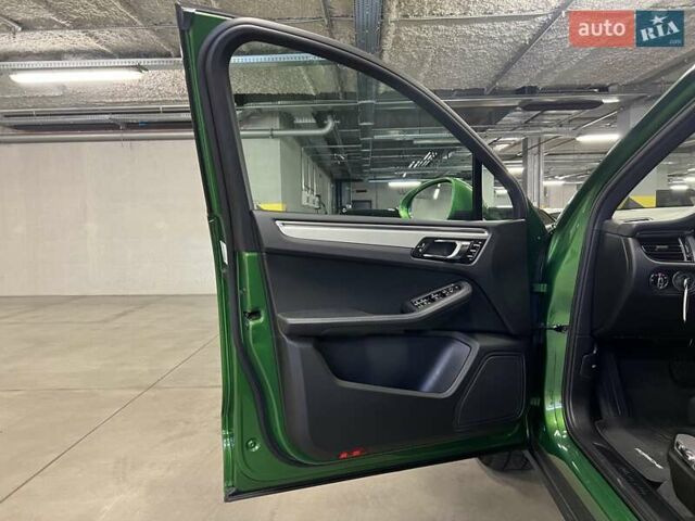 Зелений Порше Масан, об'ємом двигуна 1.98 л та пробігом 133 тис. км за 40734 $, фото 33 на Automoto.ua