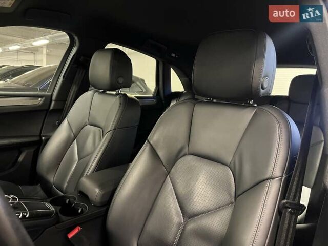 Зелений Порше Масан, об'ємом двигуна 1.98 л та пробігом 133 тис. км за 40734 $, фото 28 на Automoto.ua