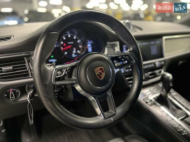 Зелений Порше Масан, об'ємом двигуна 1.98 л та пробігом 133 тис. км за 40734 $, фото 31 на Automoto.ua