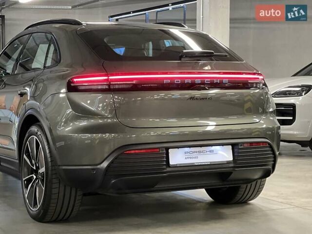 Зеленый Порше Масан, объемом двигателя 0 л и пробегом 8 тыс. км за 118186 $, фото 43 на Automoto.ua