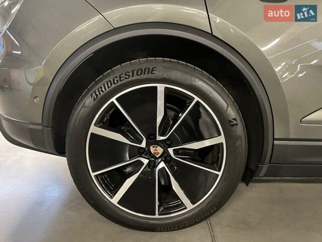Зеленый Порше Масан, объемом двигателя 0 л и пробегом 8 тыс. км за 118186 $, фото 11 на Automoto.ua