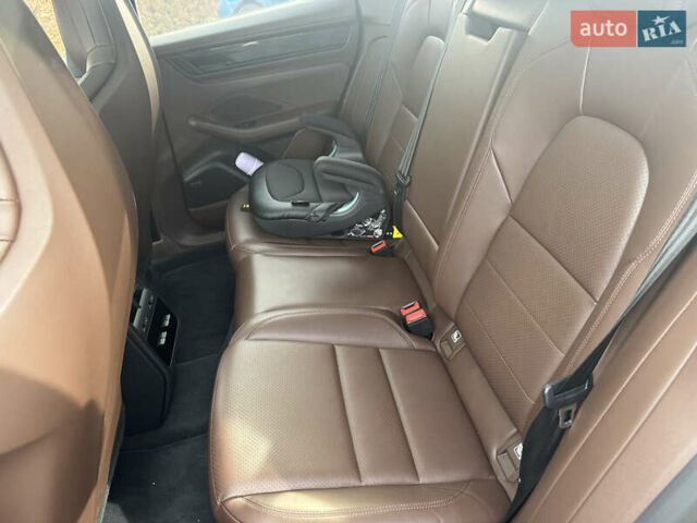 Зеленый Порше Масан, объемом двигателя 0 л и пробегом 12 тыс. км за 134999 $, фото 37 на Automoto.ua