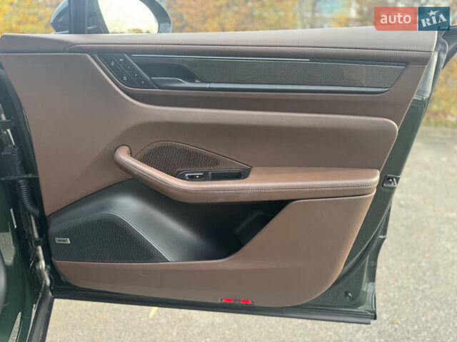 Зеленый Порше Масан, объемом двигателя 0 л и пробегом 12 тыс. км за 134999 $, фото 50 на Automoto.ua