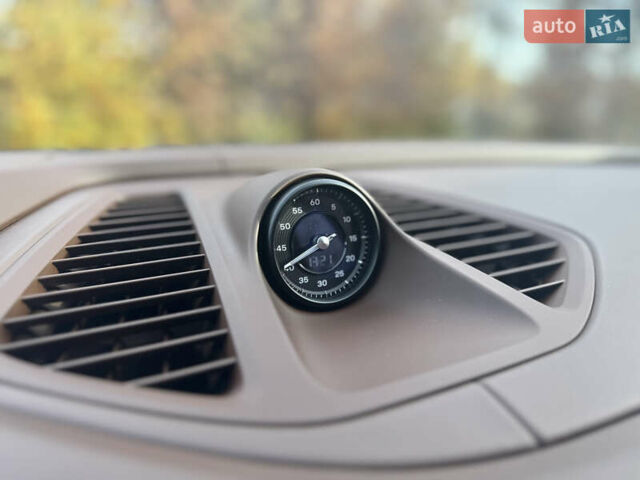 Зеленый Порше Масан, объемом двигателя 0 л и пробегом 12 тыс. км за 134999 $, фото 32 на Automoto.ua