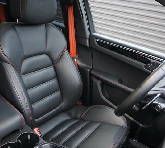 Оранжевый Порше Масан, объемом двигателя 1.98 л и пробегом 42 тыс. км за 65000 $, фото 29 на Automoto.ua