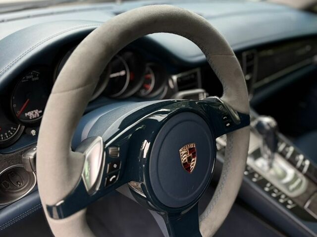 Білий Порше Panamera, об'ємом двигуна 4.81 л та пробігом 149 тис. км за 18500 $, фото 26 на Automoto.ua